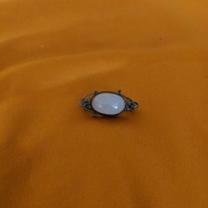 Vintage gold brooch